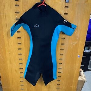 Hevto Kids Swim Wetsuit - Black and Blue Size 7X (7T)